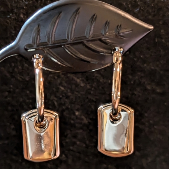 Nine West Jewelry - NINE WEST. DOUBLE DOG TAG. DROP. EARRINGS.